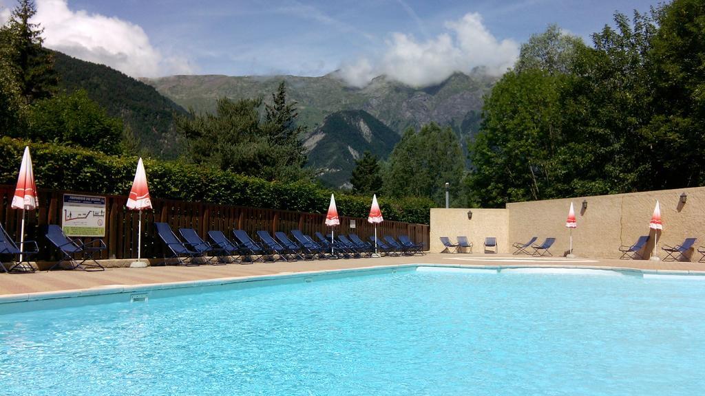 Willa Camping La Cascade Le Bourg-dʼOisans Zewnętrze zdjęcie