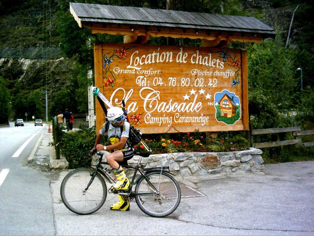 Willa Camping La Cascade Le Bourg-dʼOisans Zewnętrze zdjęcie