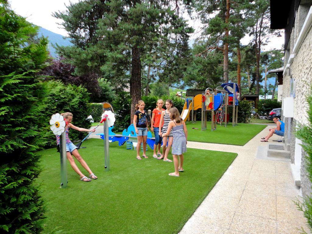 Willa Camping La Cascade Le Bourg-dʼOisans Zewnętrze zdjęcie